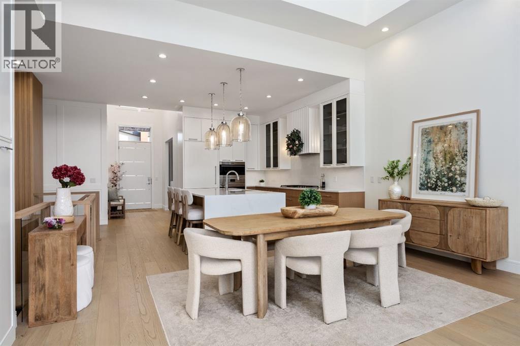 307 Elveden Court Sw, Calgary, Alberta  T3H 2A9 - Photo 4 - A2286811