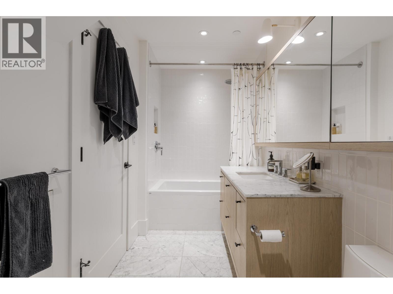 2502 W 33rd Avenue, Vancouver, British Columbia  V6N 2E6 - Photo 14 - R3078328