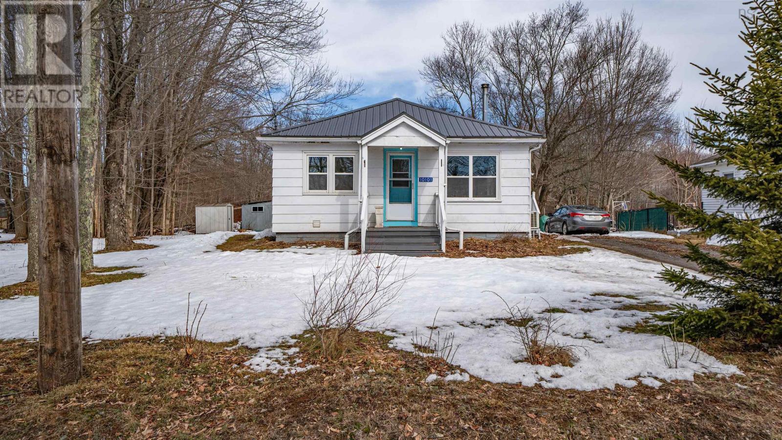 10101 Highway 221, Habitant, Nova Scotia  B0P 1H0 - Photo 1 - 202604247