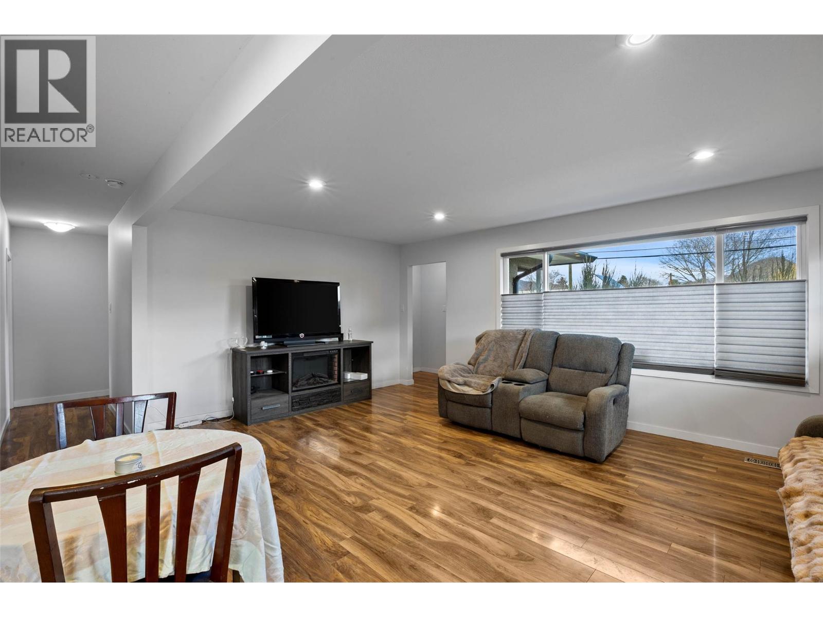 862 Desmond Street, Kamloops, British Columbia  V2B 5K5 - Photo 6 - 10378725