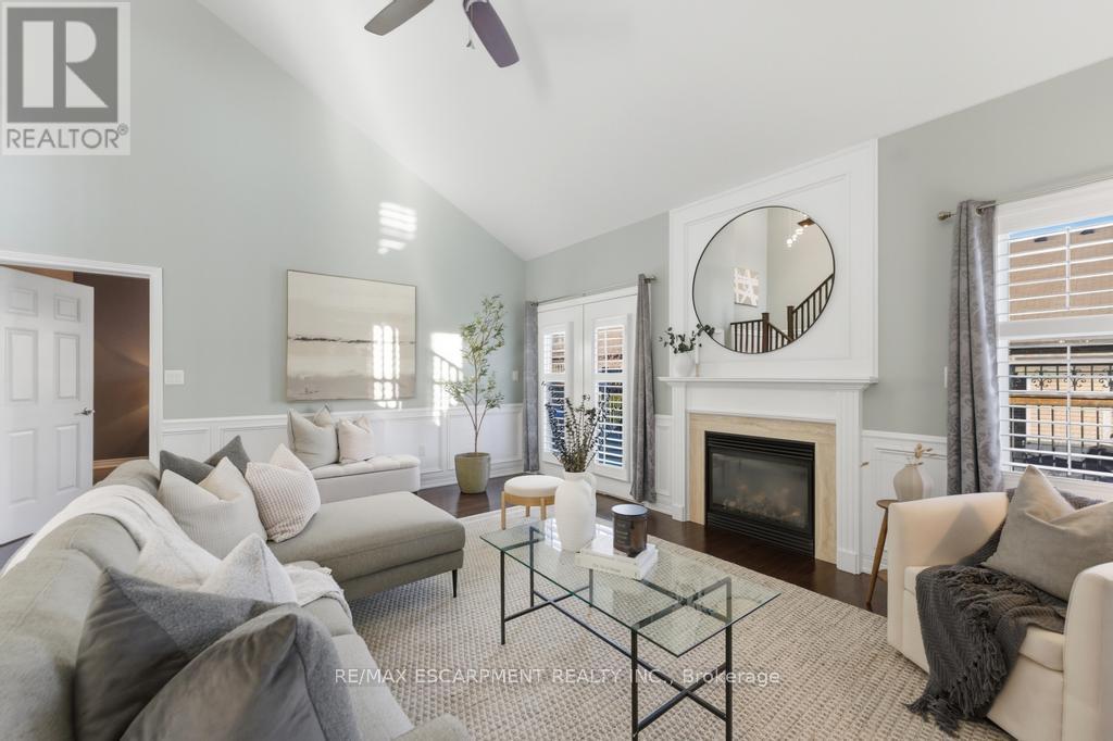 27 - 53 Redfern Avenue, Hamilton, Ontario  L9C 0E2 - Photo 10 - X12867038