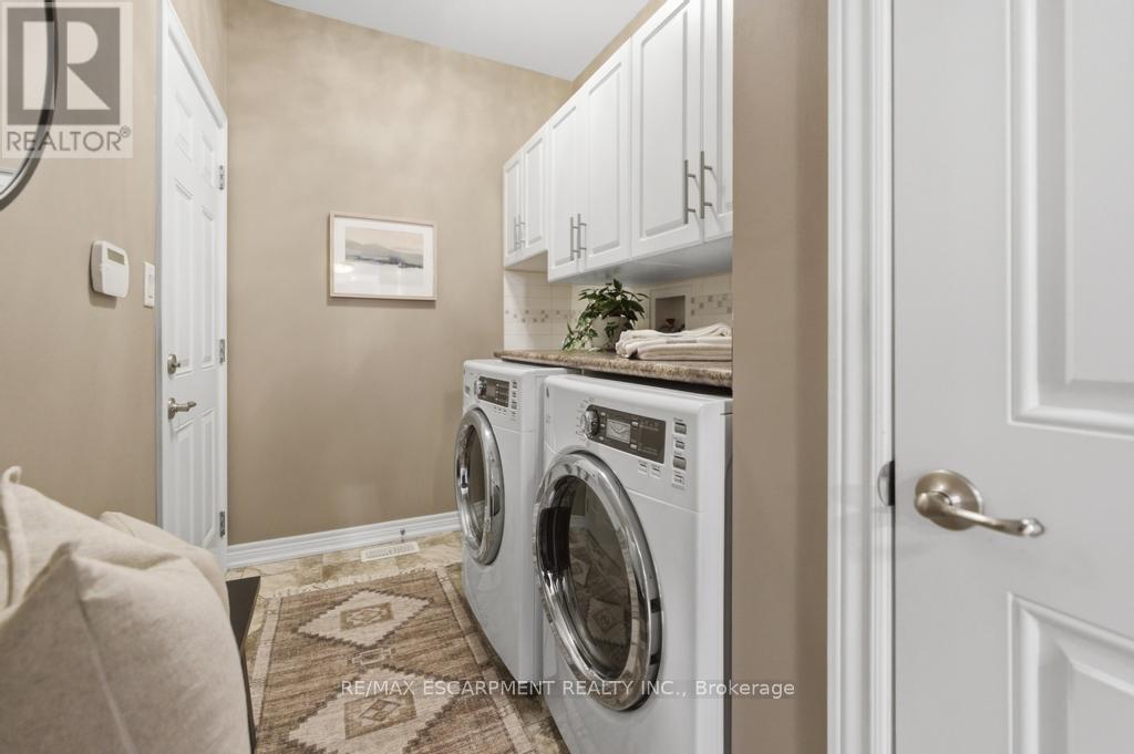 27 - 53 Redfern Avenue, Hamilton, Ontario  L9C 0E2 - Photo 14 - X12867038