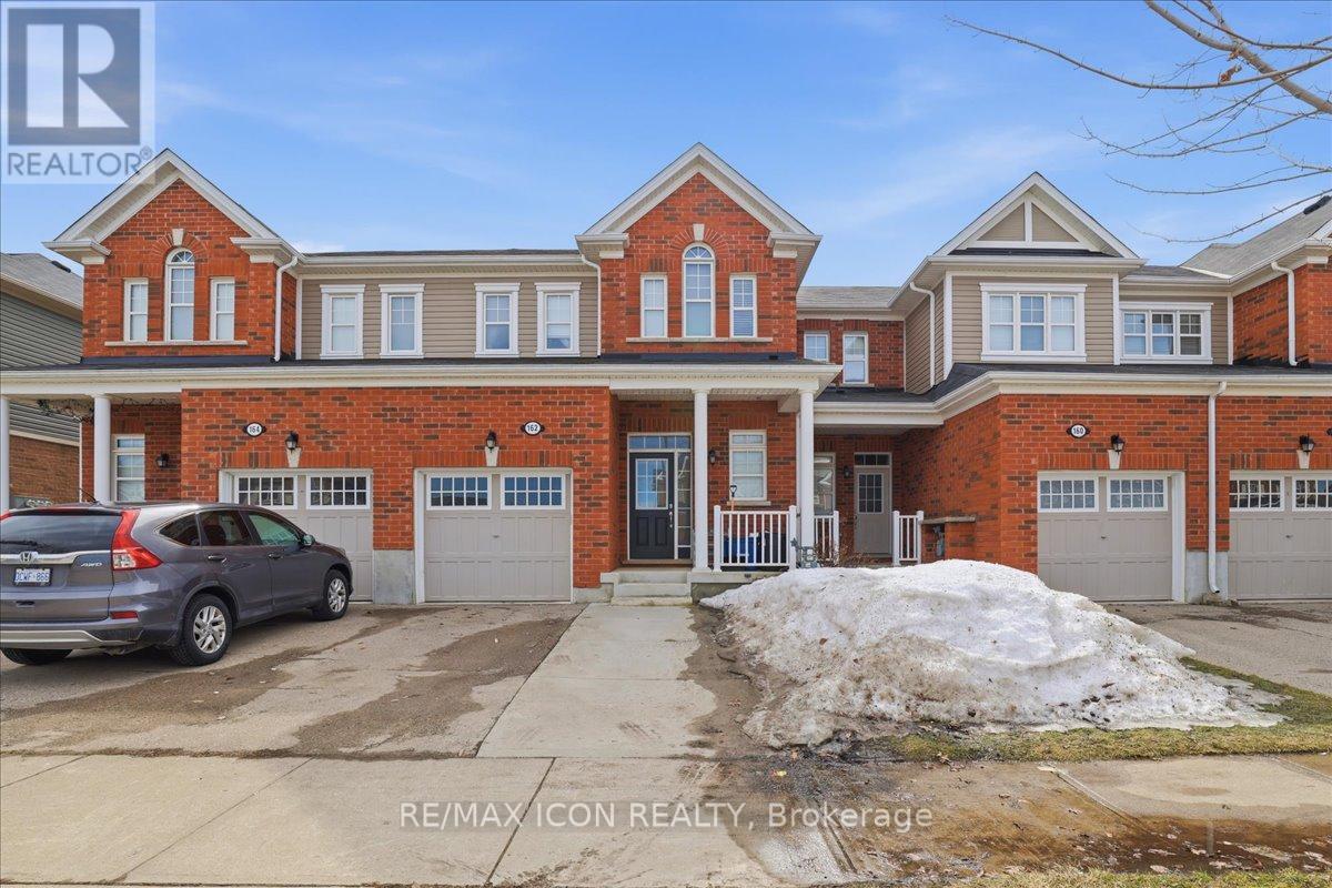 162 West Oak Trail, Kitchener, Ontario  N2R 0J4 - Photo 2 - X12867052