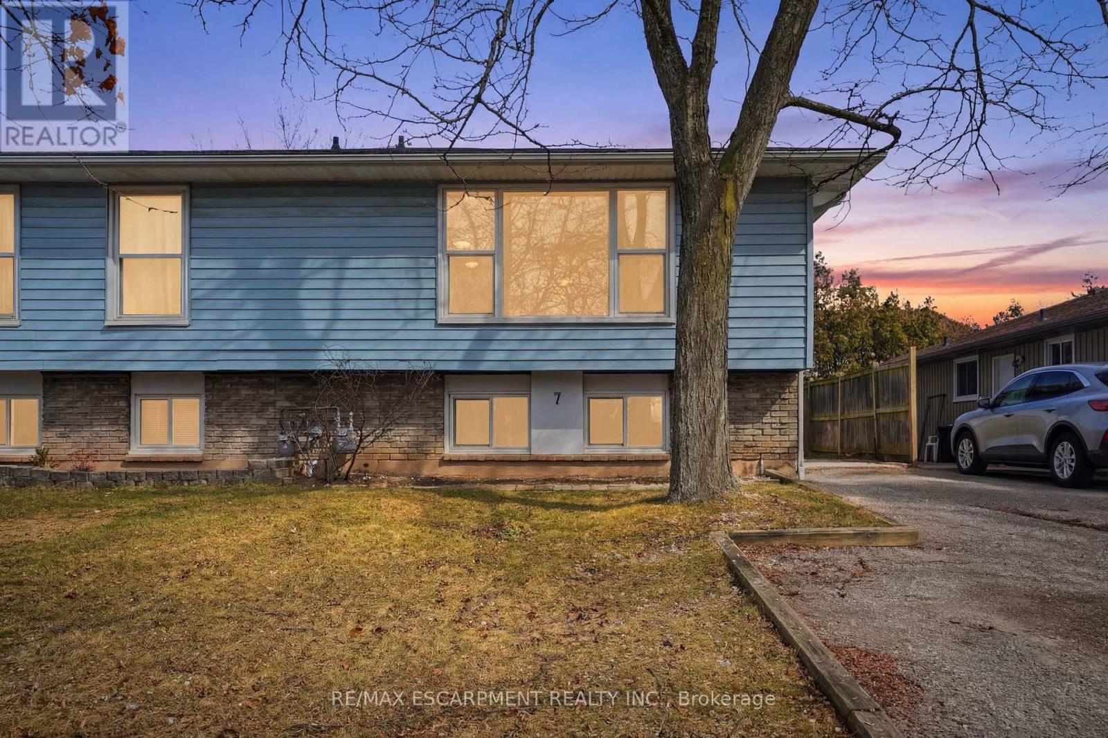 7 CALCOTT COURT, Thorold, Ontario