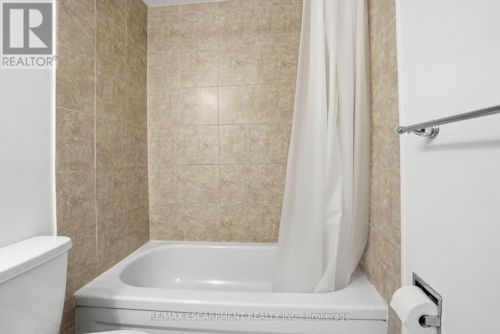 7 Calcott Court, Thorold, Ontario  L2V 4J9 - Photo 19 - X12867074