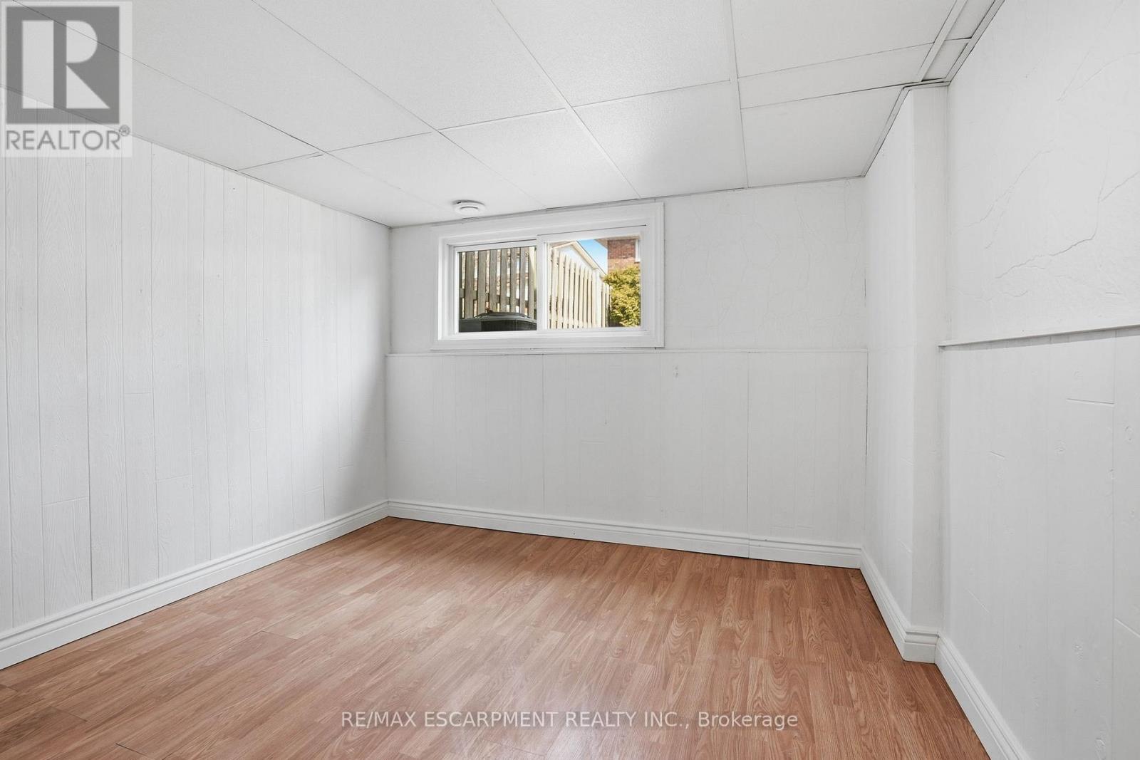 7 Calcott Court, Thorold, Ontario  L2V 4J9 - Photo 24 - X12867074