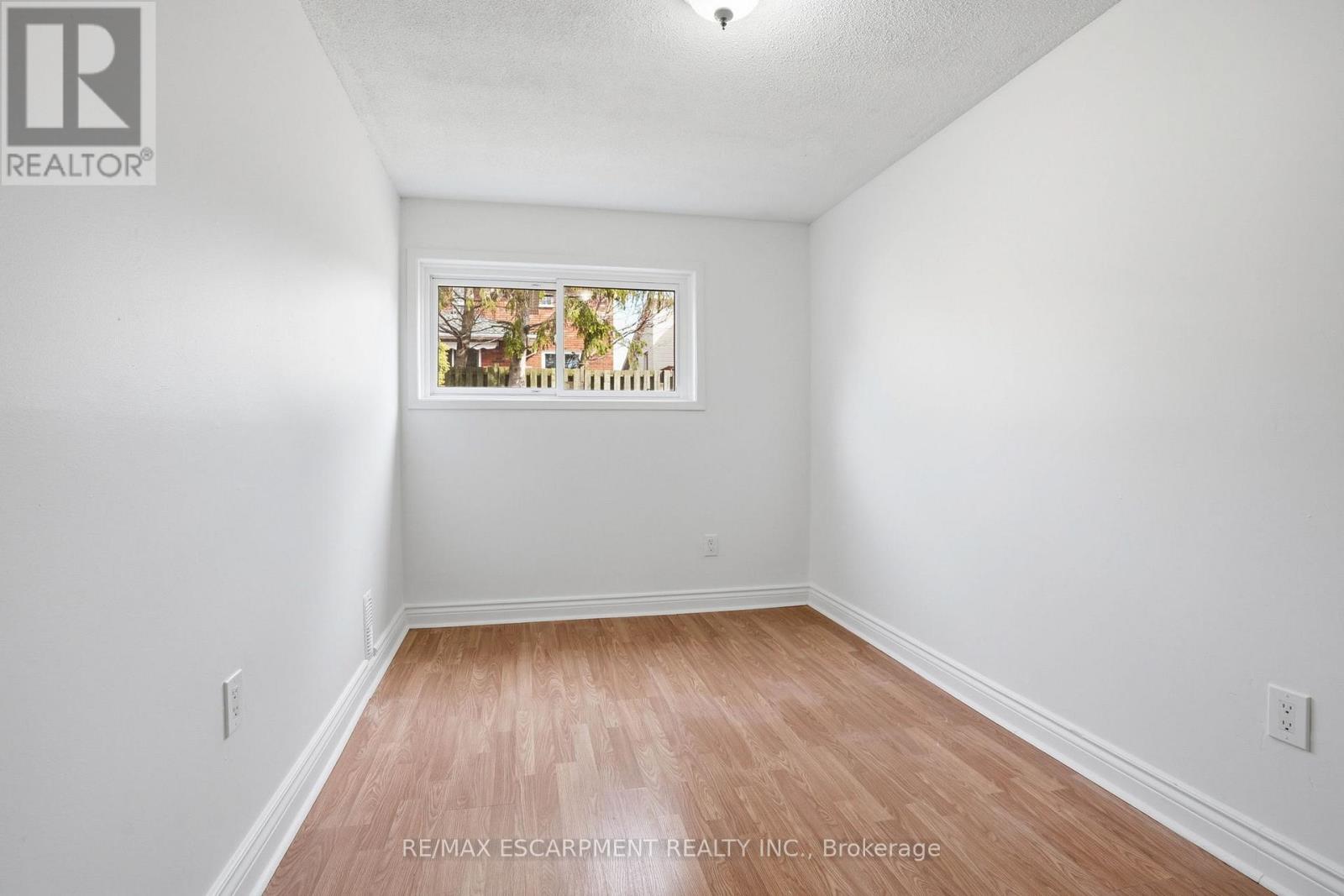 7 Calcott Court, Thorold, Ontario  L2V 4J9 - Photo 25 - X12867074