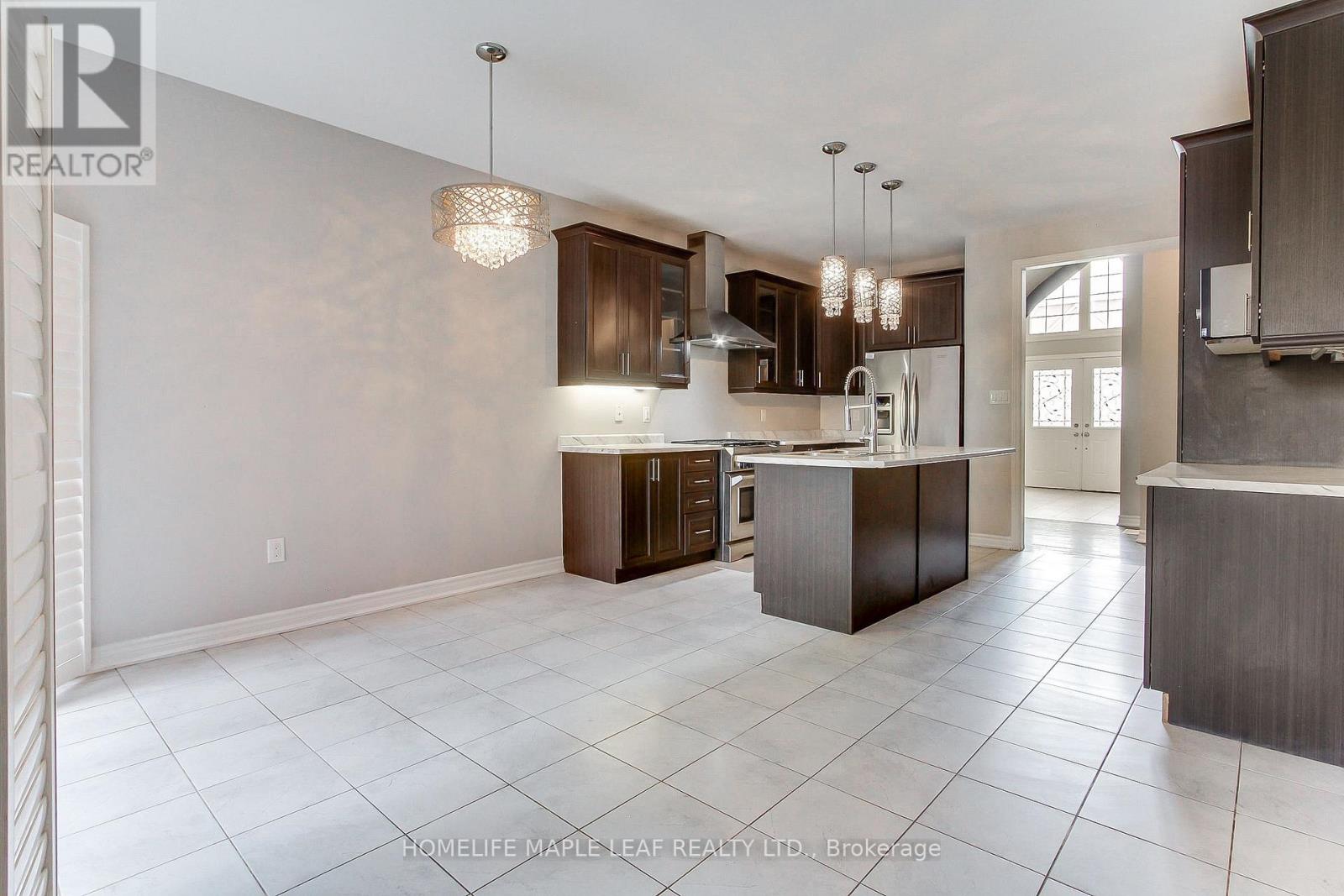 2180 Dawson Crescent, Innisfil, Ontario  L9S 0H1 - Photo 10 - N12803960