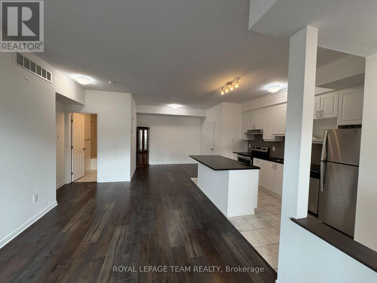 A - 371 Haliburton Heights, Ottawa, Ontario  K2V 0J3 - Photo 3 - X12855984