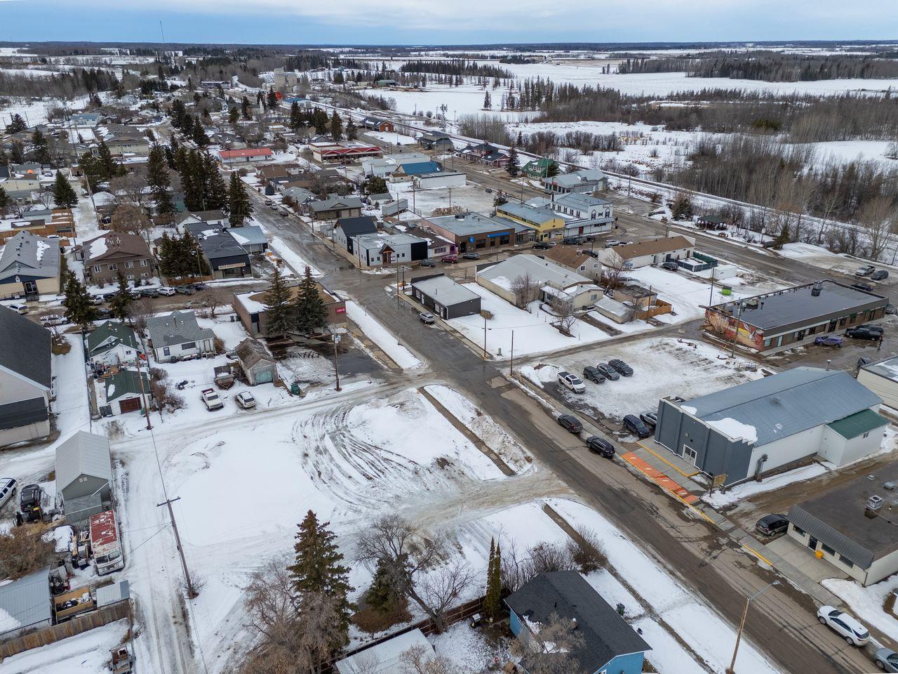 4923  49 Ave, onoway, Alberta