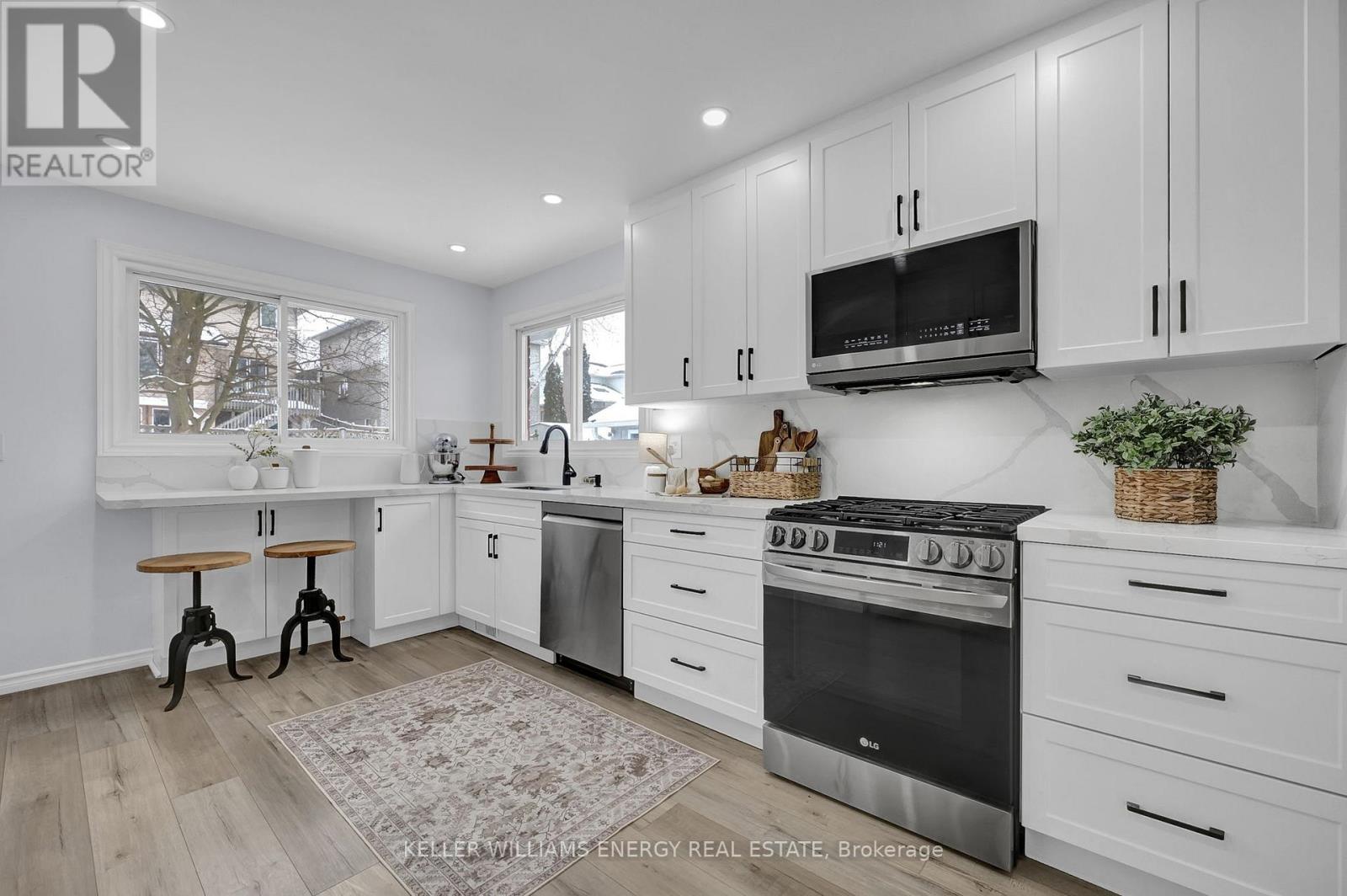 848 Copperfield Drive, Oshawa, Ontario  L1K 1P5 - Photo 3 - E12867218