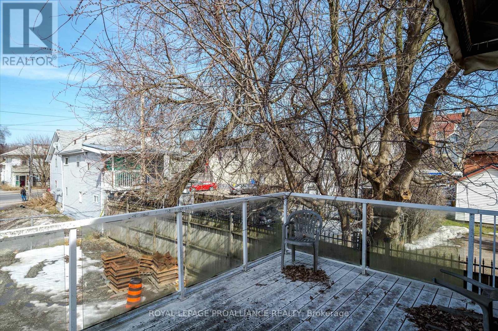 Upper Unit - 255 Mcdonnel Street S, Peterborough, Ontario  K9H 2W2 - Photo 11 - X12867230