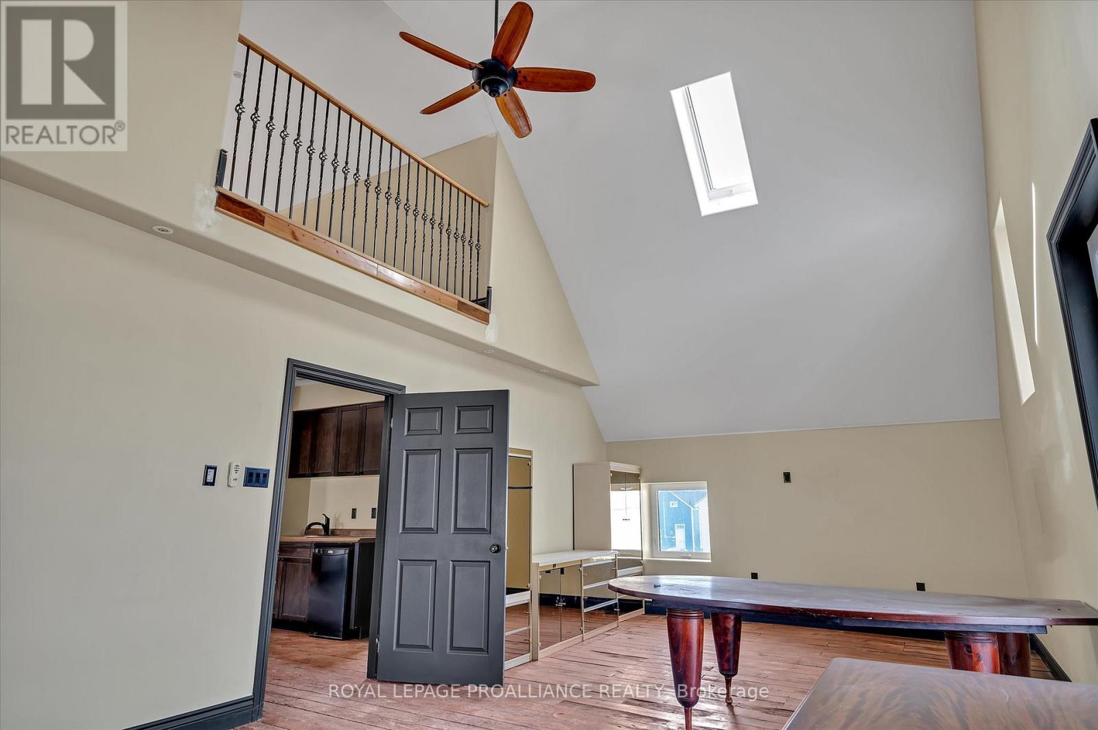 Upper Unit - 255 Mcdonnel Street S, Peterborough, Ontario  K9H 2W2 - Photo 17 - X12867230