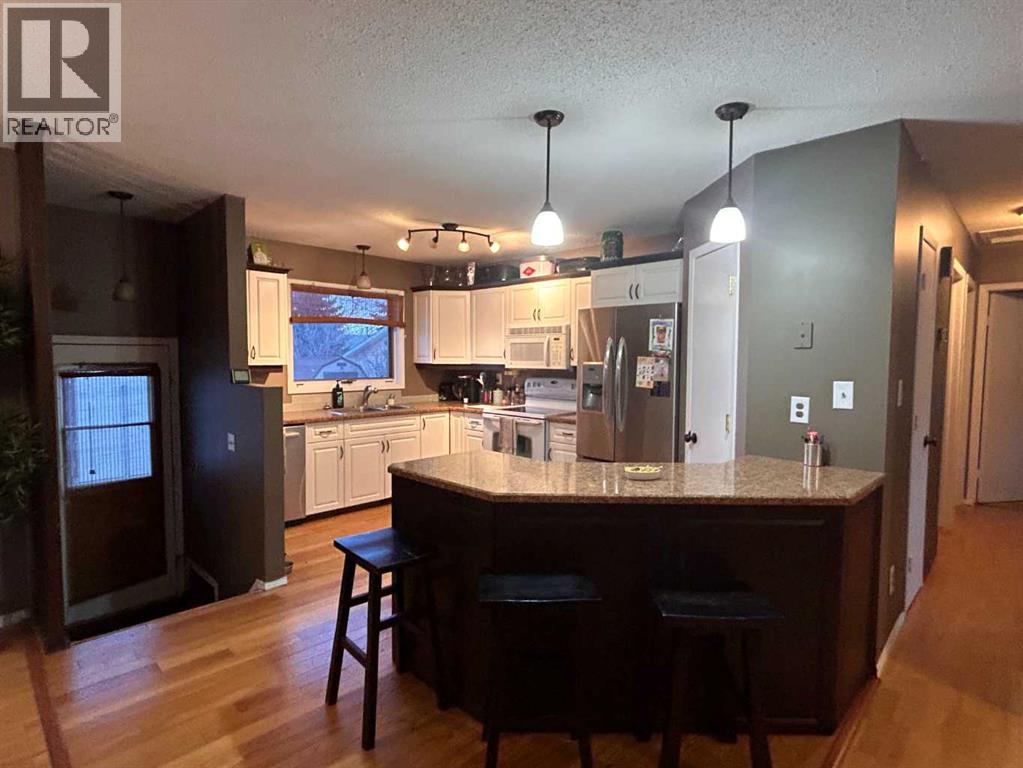 6102 54 Avenue, Camrose, Alberta  T4V 4H1 - Photo 26 - A2291718