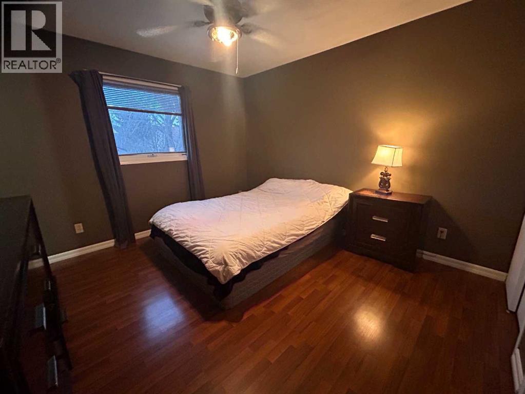 6102 54 Avenue, Camrose, Alberta  T4V 4H1 - Photo 10 - A2291718