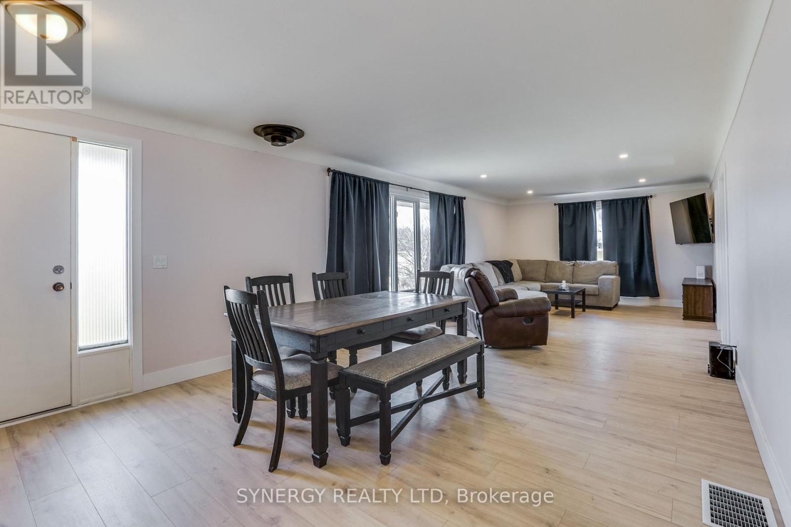 7979 Lasalle Line, Brooke-Alvinston, Ontario  N0M 2S0 - Photo 13 - X12867248