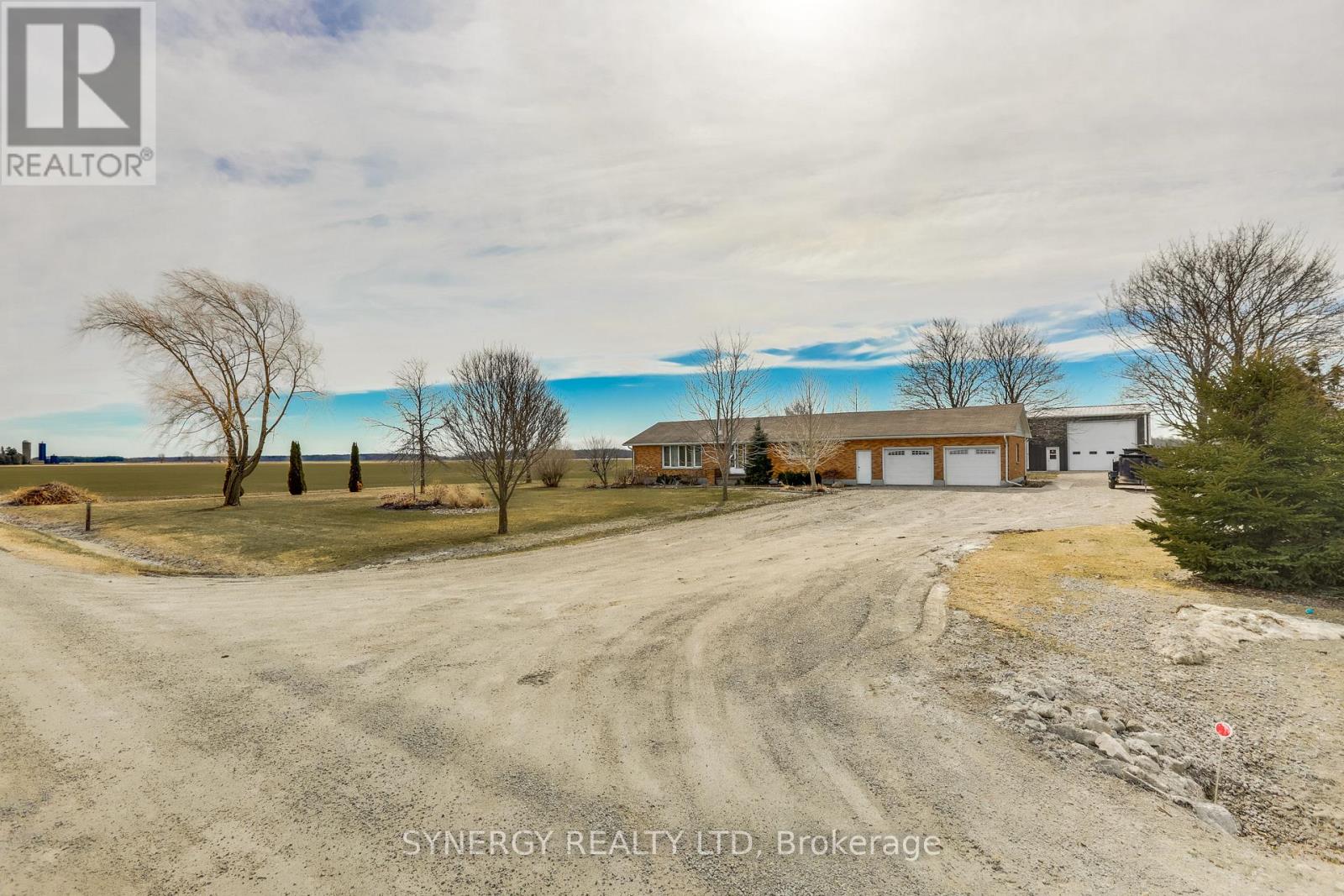 7979 Lasalle Line, Brooke-Alvinston, Ontario  N0M 2S0 - Photo 3 - X12867248