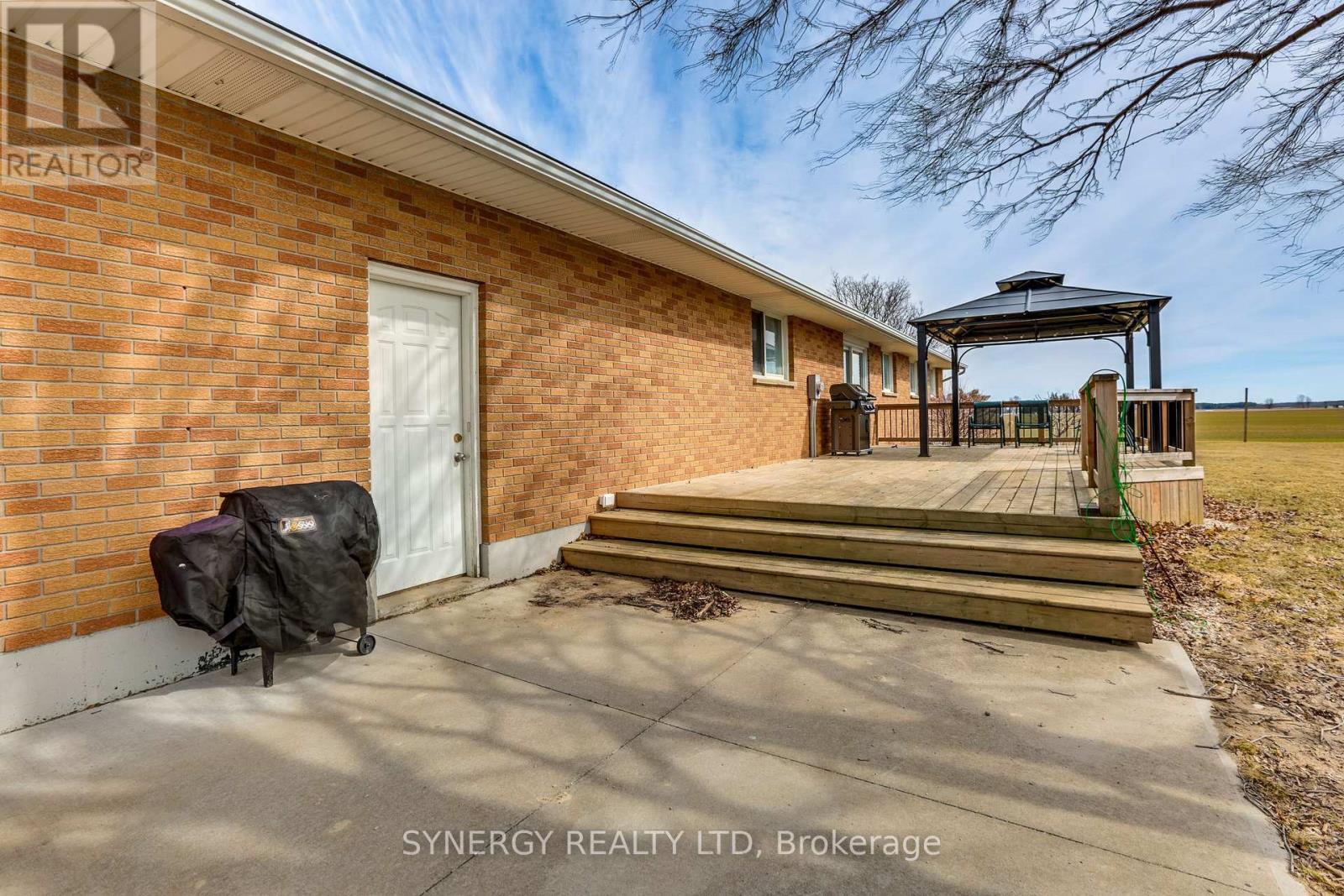 7979 Lasalle Line, Brooke-Alvinston, Ontario  N0M 2S0 - Photo 7 - X12867248