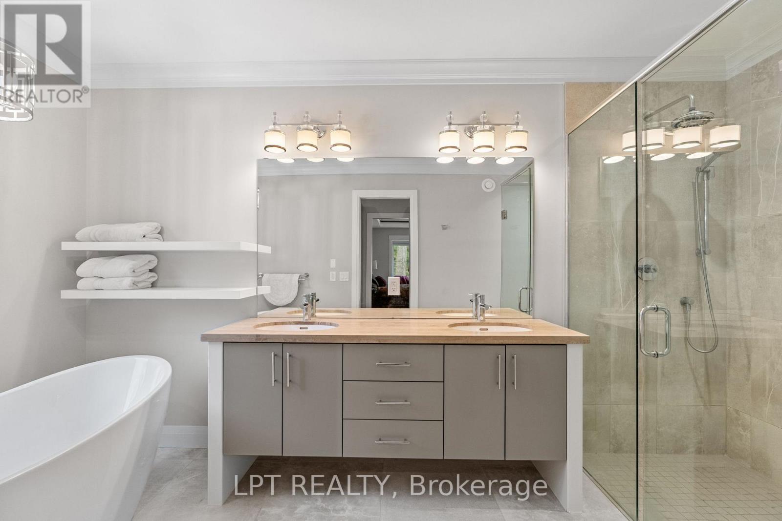 10007 Jenna Road, Lambton Shores, Ontario  N0M 1T0 - Photo 17 - X12867258