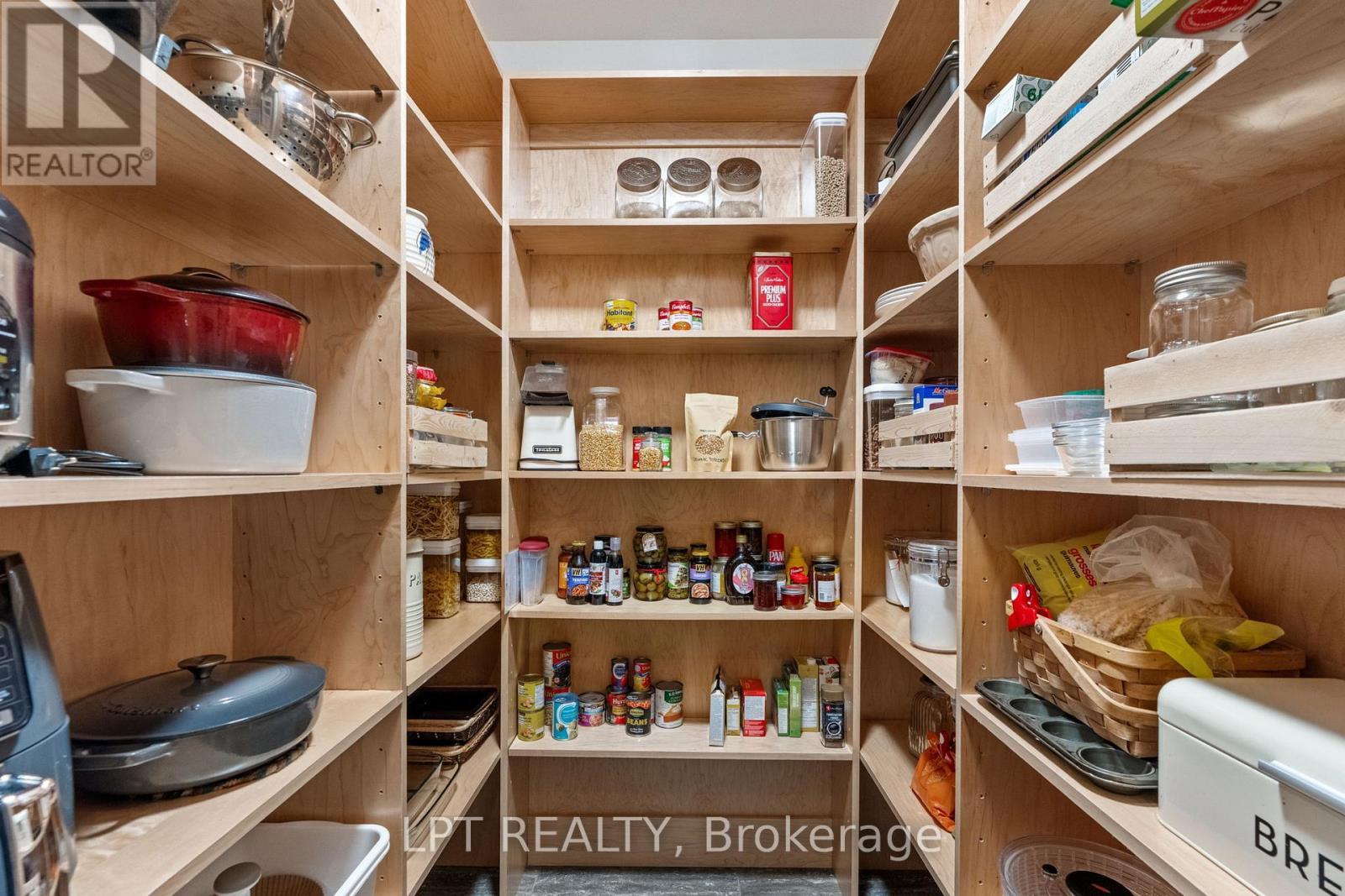 10007 Jenna Road, Lambton Shores, Ontario  N0M 1T0 - Photo 21 - X12867258