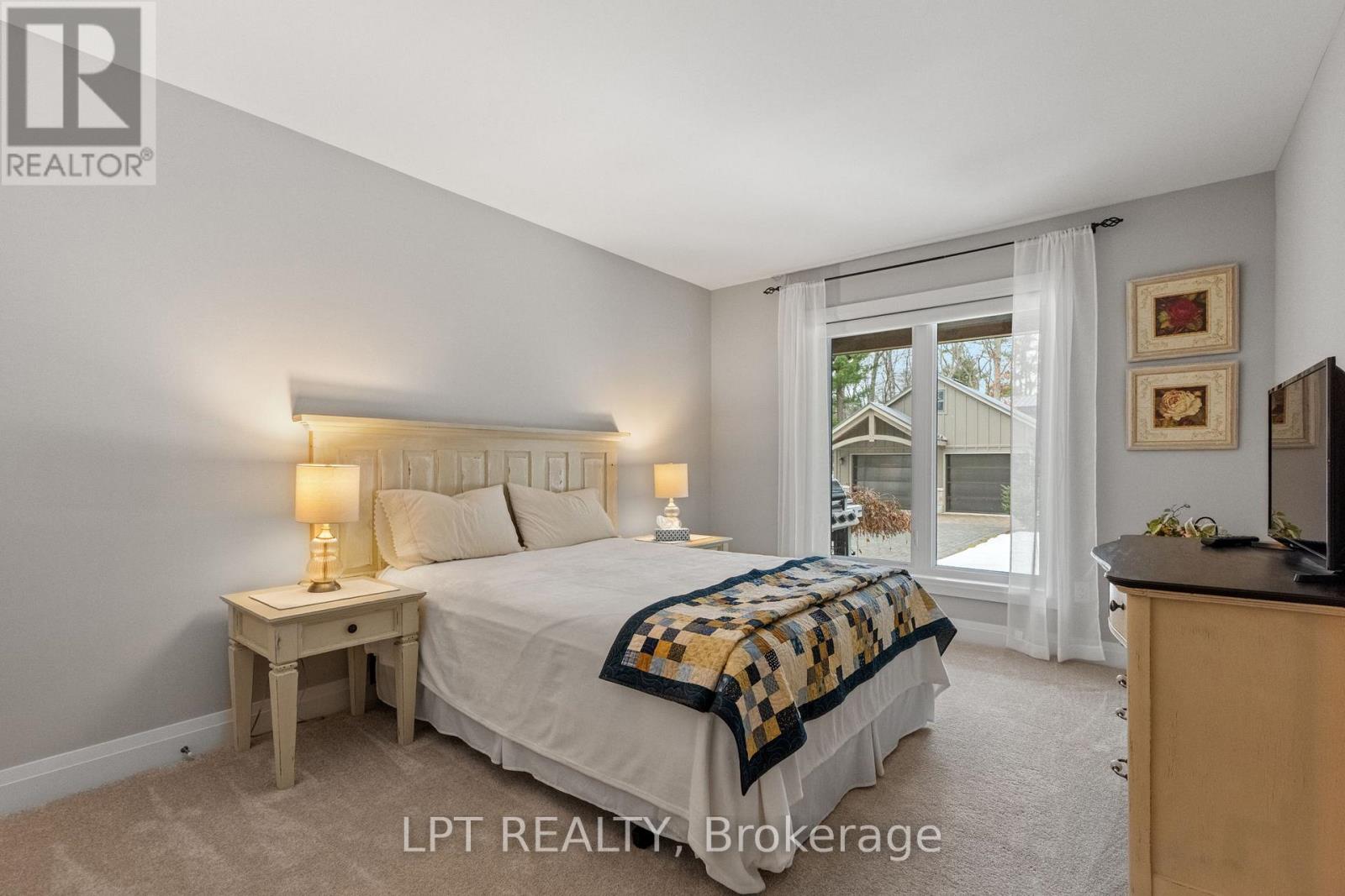 10007 Jenna Road, Lambton Shores, Ontario  N0M 1T0 - Photo 23 - X12867258