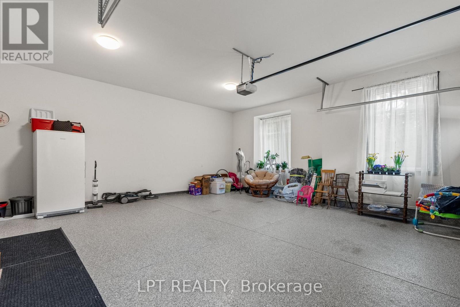 10007 Jenna Road, Lambton Shores, Ontario  N0M 1T0 - Photo 24 - X12867258