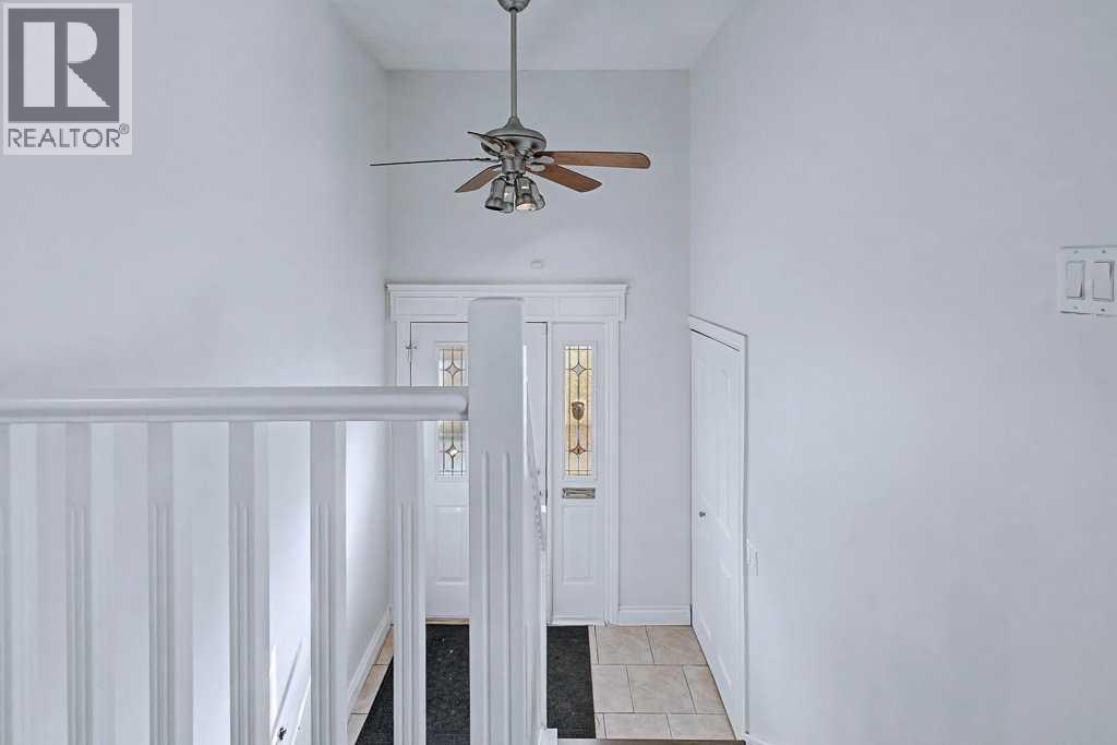 1607 Marlyn Way Ne, Calgary, Alberta  T2A 3K8 - Photo 4 - A2290581