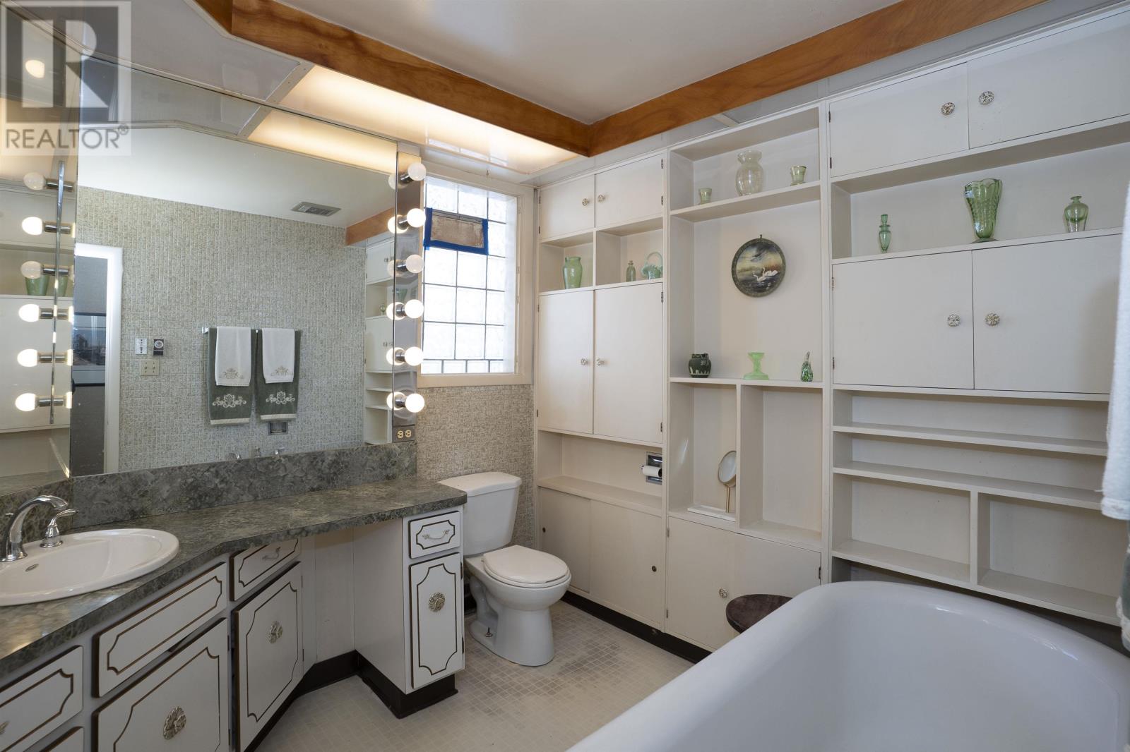 43 Summit Ave, Thunder Bay, Ontario  P7B 3N7 - Photo 30 - TB2600395