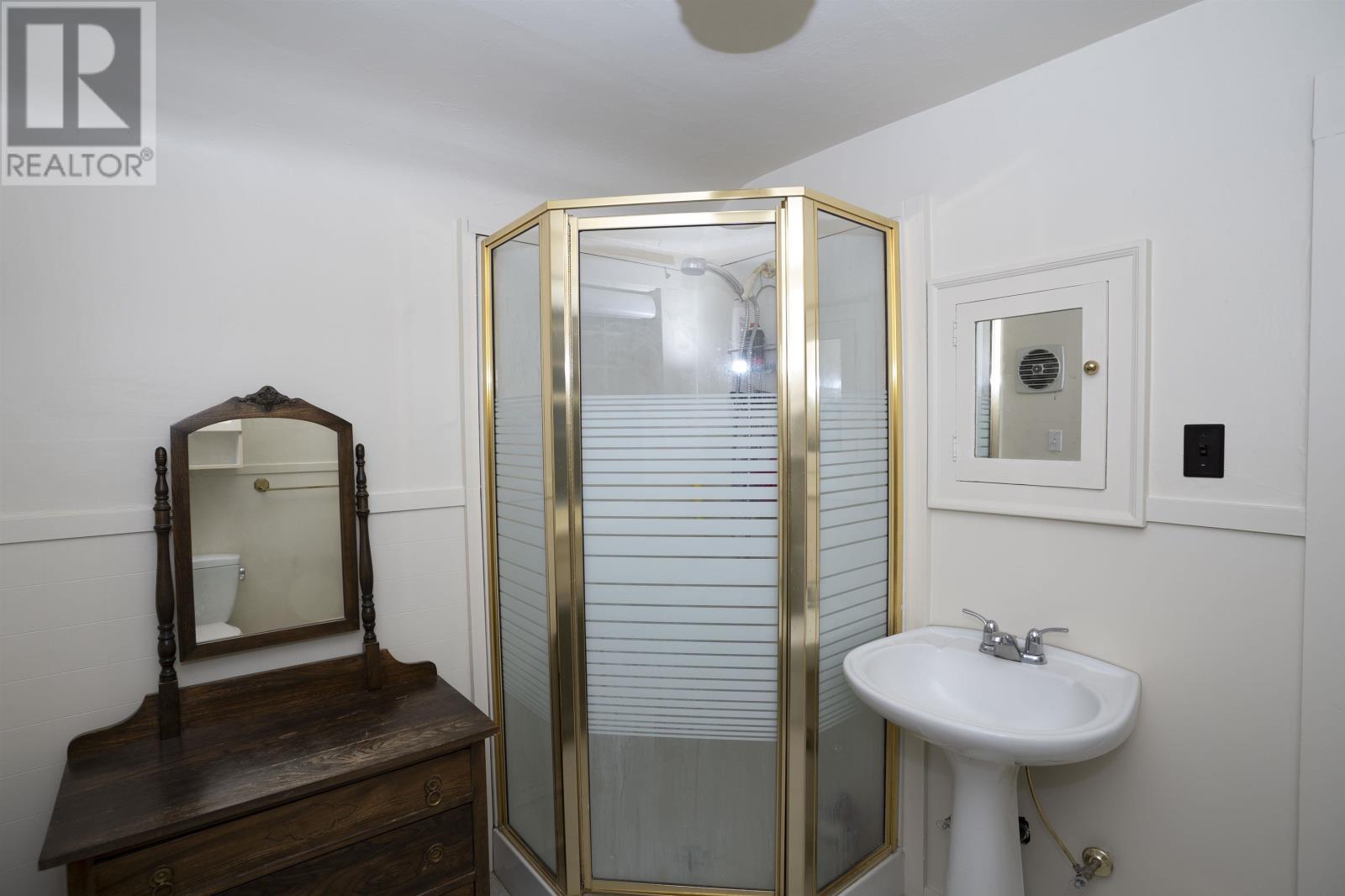 43 Summit Ave, Thunder Bay, Ontario  P7B 3N7 - Photo 37 - TB2600395