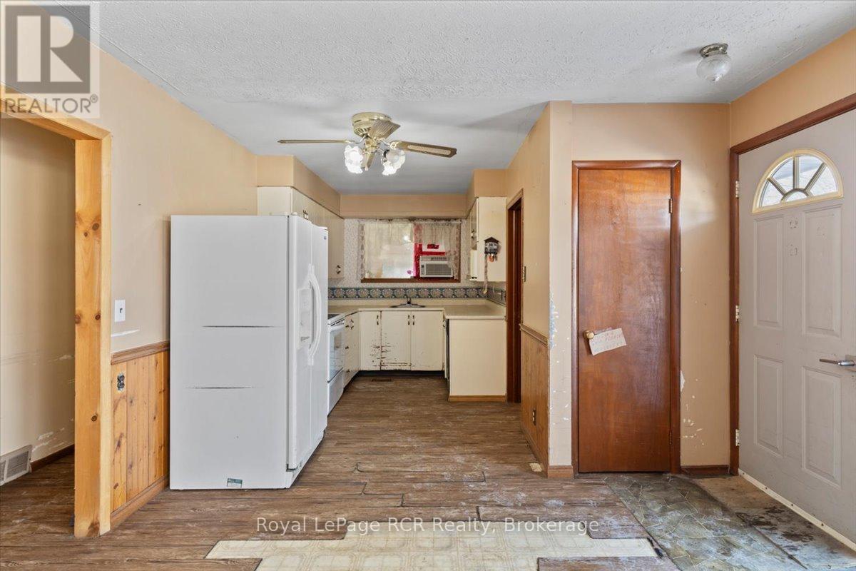 389 3rd Street, Hanover, Ontario  N4N 1B4 - Photo 5 - X12776858