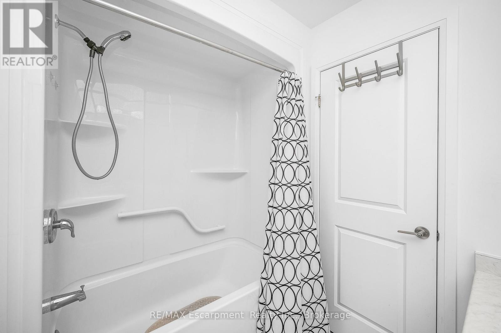 61 Wilson Drive, Thorold, Ontario  L2V 0M4 - Photo 26 - X12867210