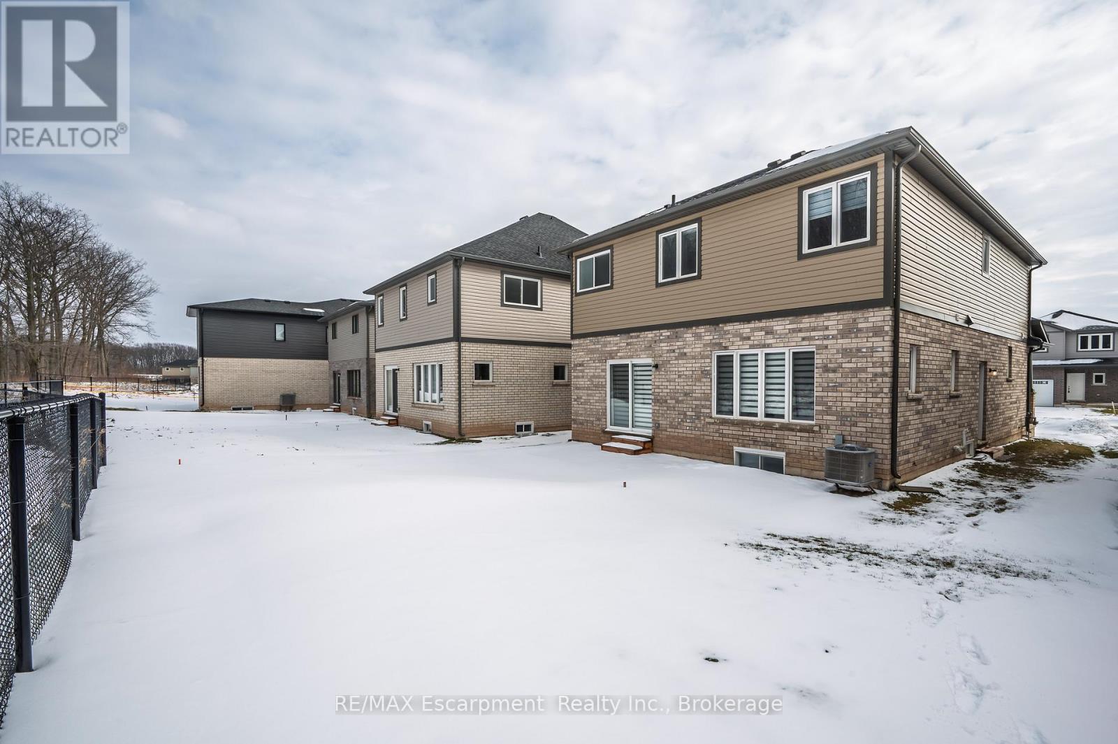 61 Wilson Drive, Thorold, Ontario  L2V 0M4 - Photo 36 - X12867210