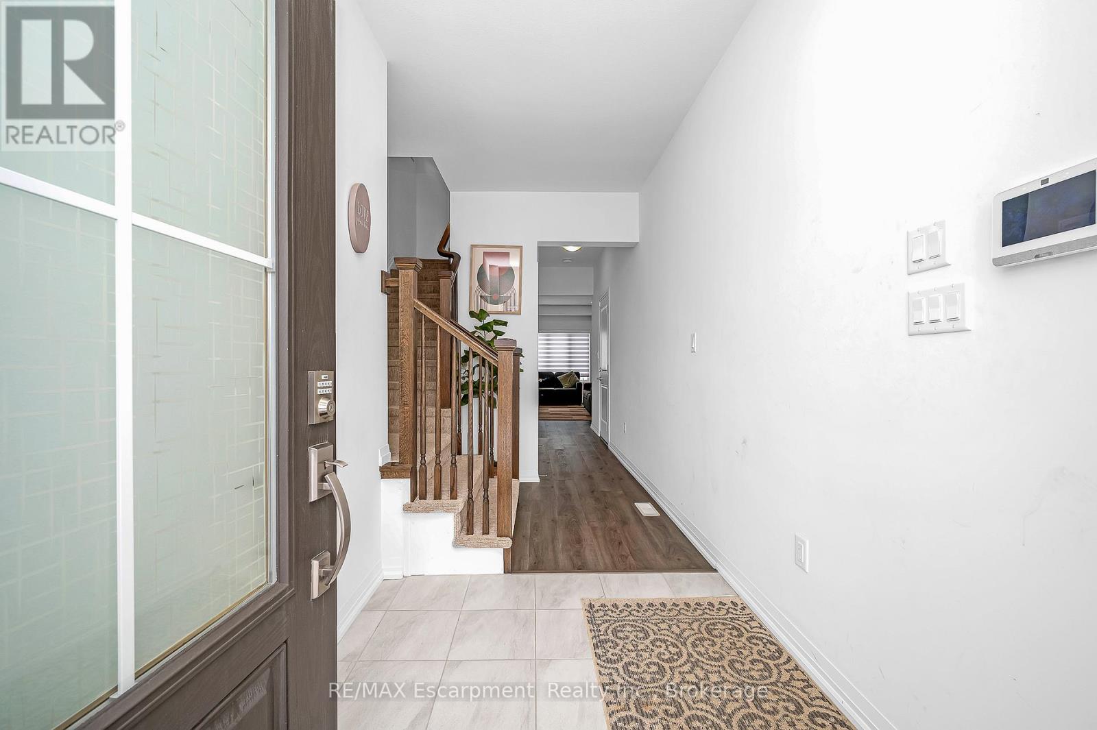 61 Wilson Drive, Thorold, Ontario  L2V 0M4 - Photo 4 - X12867210