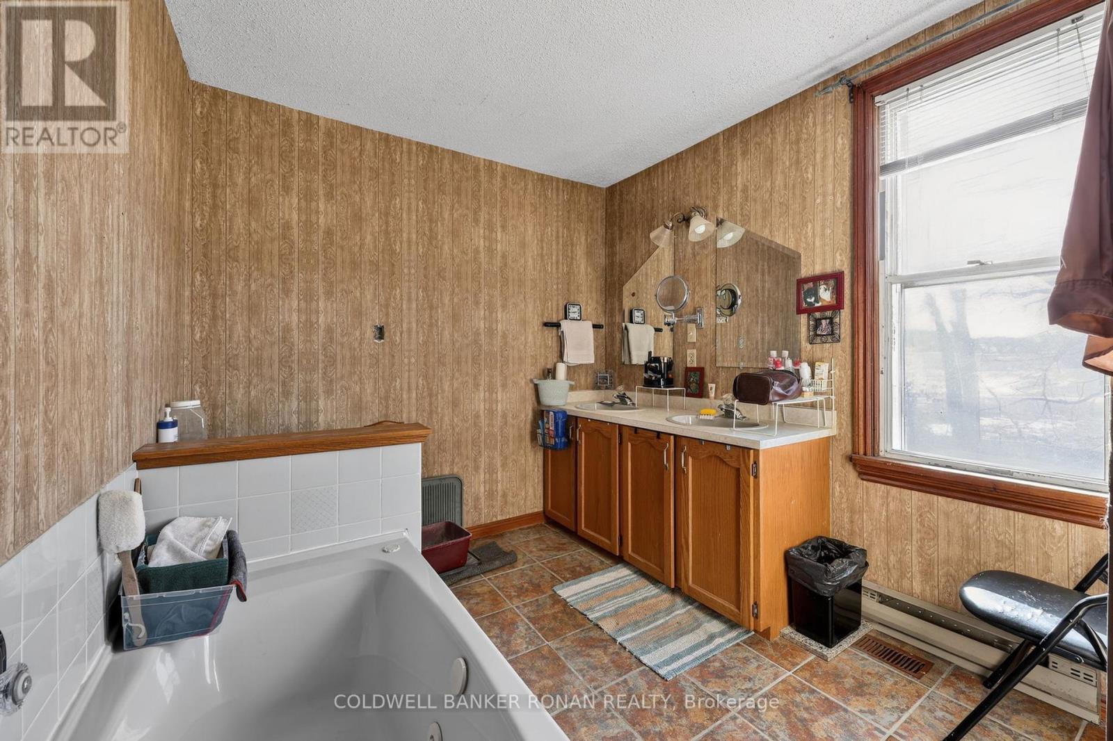 1516 17th Side Road, New Tecumseth, Ontario  L0G 1T0 - Photo 19 - N12840336