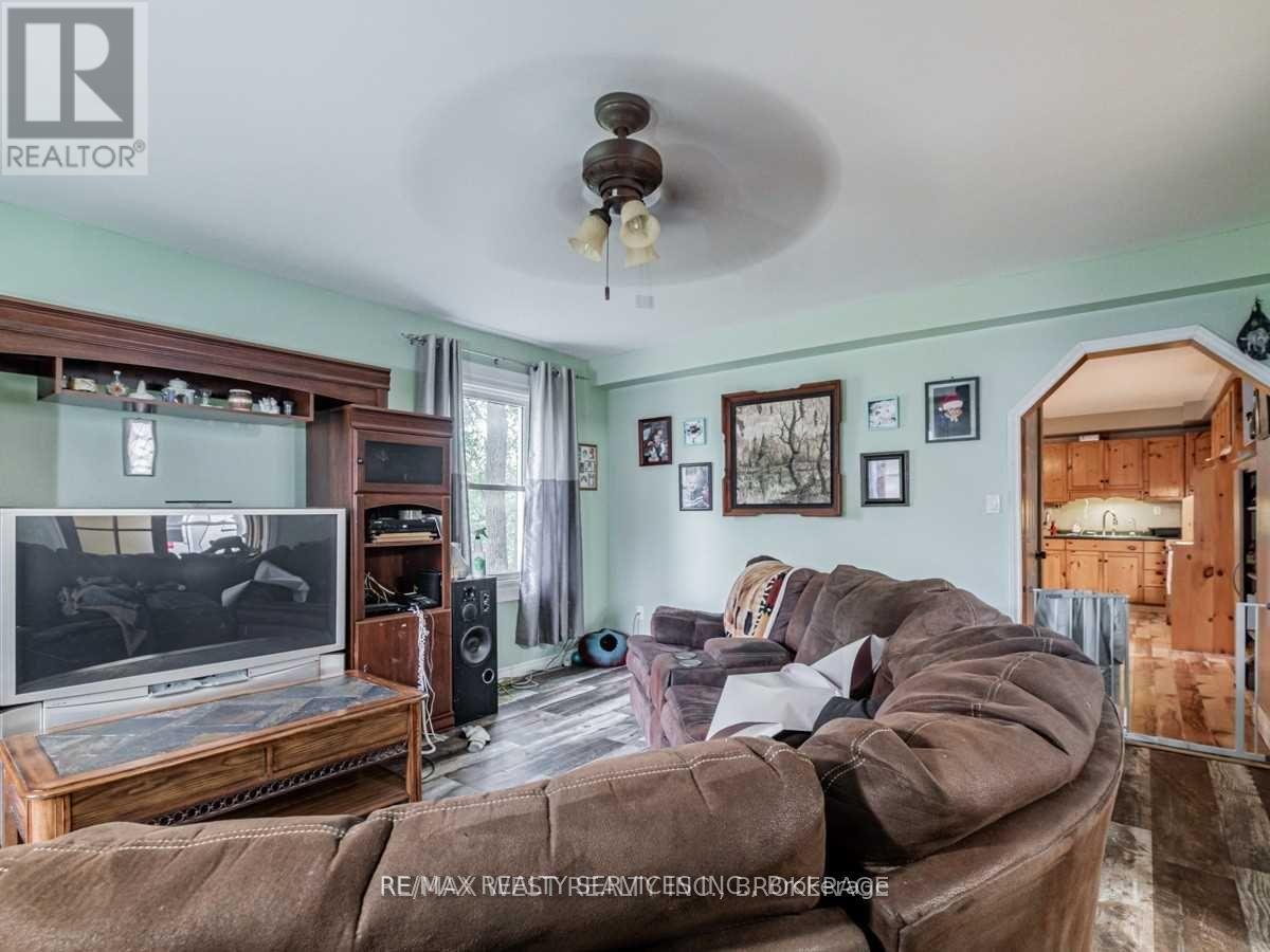 2901 Charleston Side Road, Caledon, Ontario  L0N 1C0 - Photo 7 - W12679666