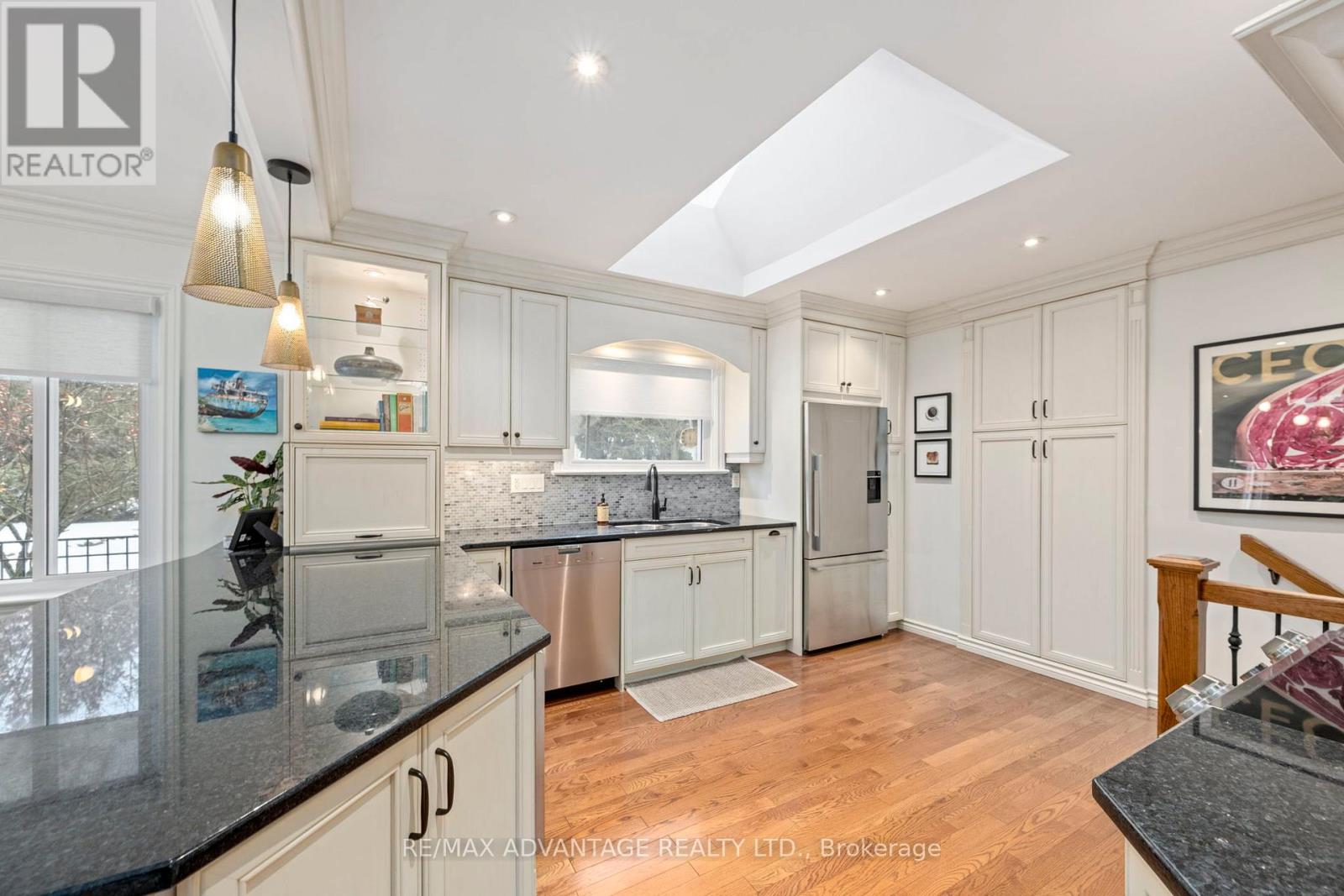 832 Sunninghill Avenue, London North, Ontario  N6H 3L9 - Photo 8 - X12801880