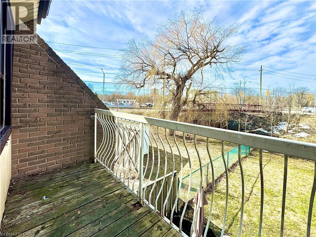 1200 Courtland Avenue E Unit# 2, Kitchener, Ontario  N2C 1K7 - Photo 7 - 40811021