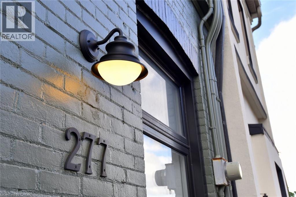 277 Main Street W, Hamilton, Ontario  L8P 1J7 - Photo 3 - 40810472