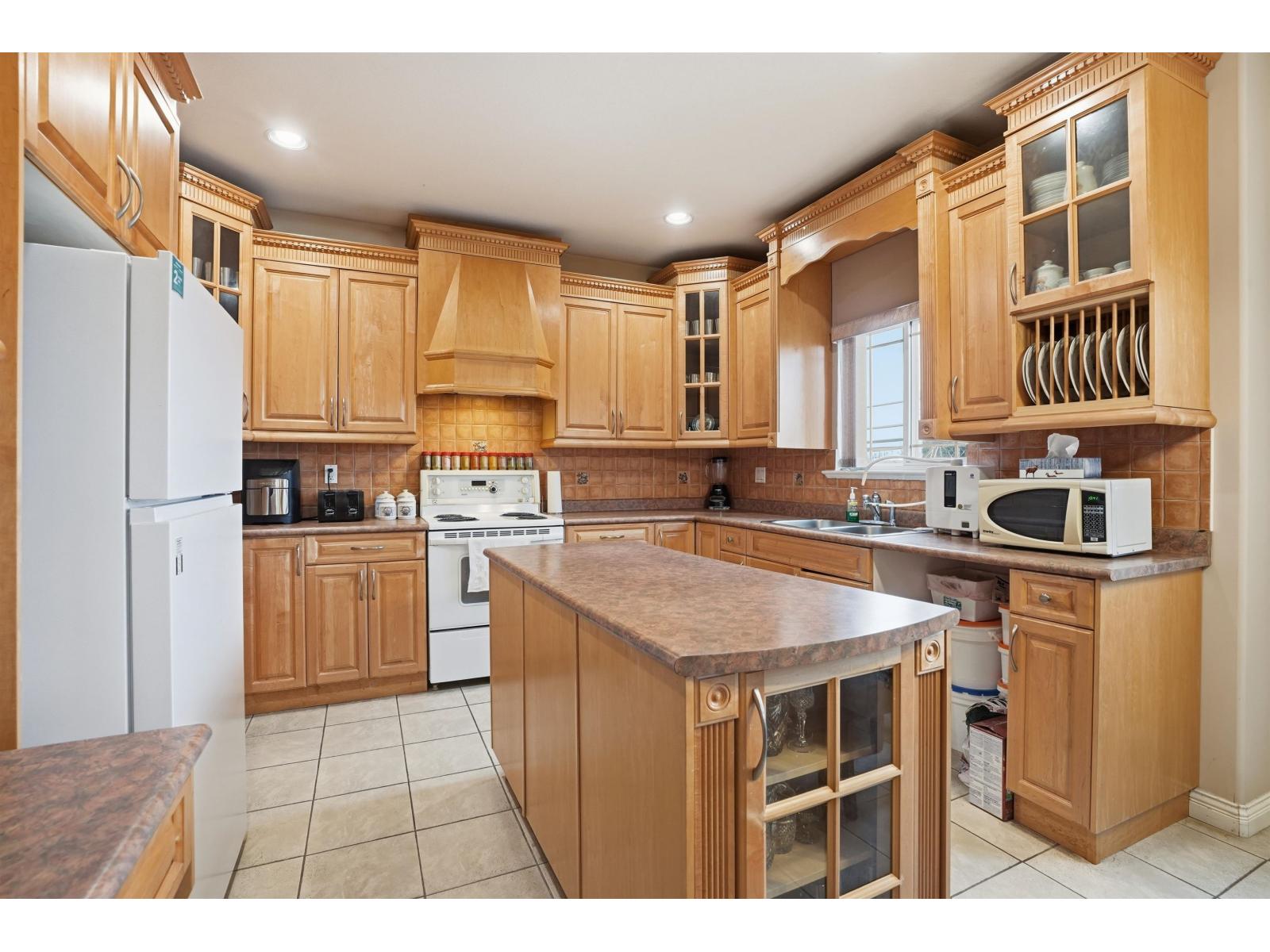 6593 125a Street, Surrey, British Columbia  V3W 6S9 - Photo 11 - R3089502