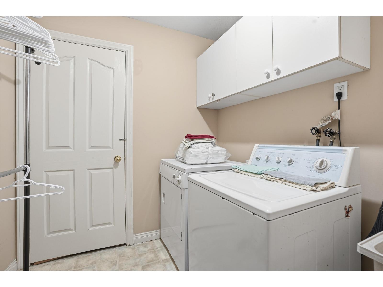 6593 125a Street, Surrey, British Columbia  V3W 6S9 - Photo 19 - R3089502