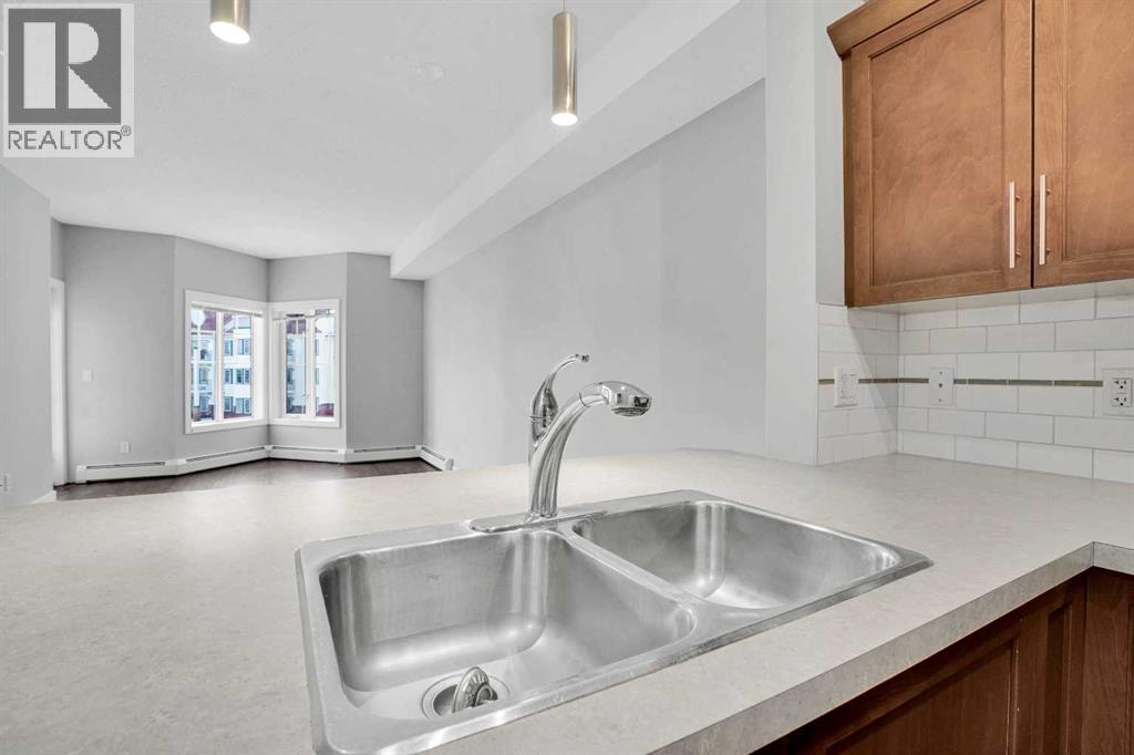 319, 20 Royal Oak Plaza Nw, Calgary, Alberta  T3G 0E6 - Photo 6 - A2292135