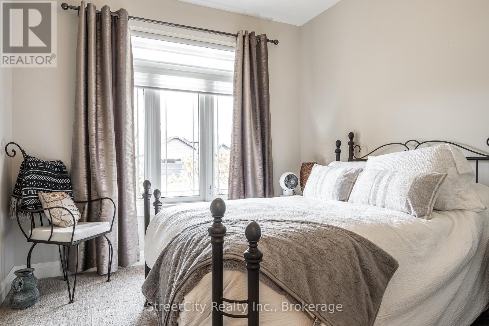 32 Culliton Street, Stratford, Ontario  N5A 0G2 - Photo 23 - X12867154