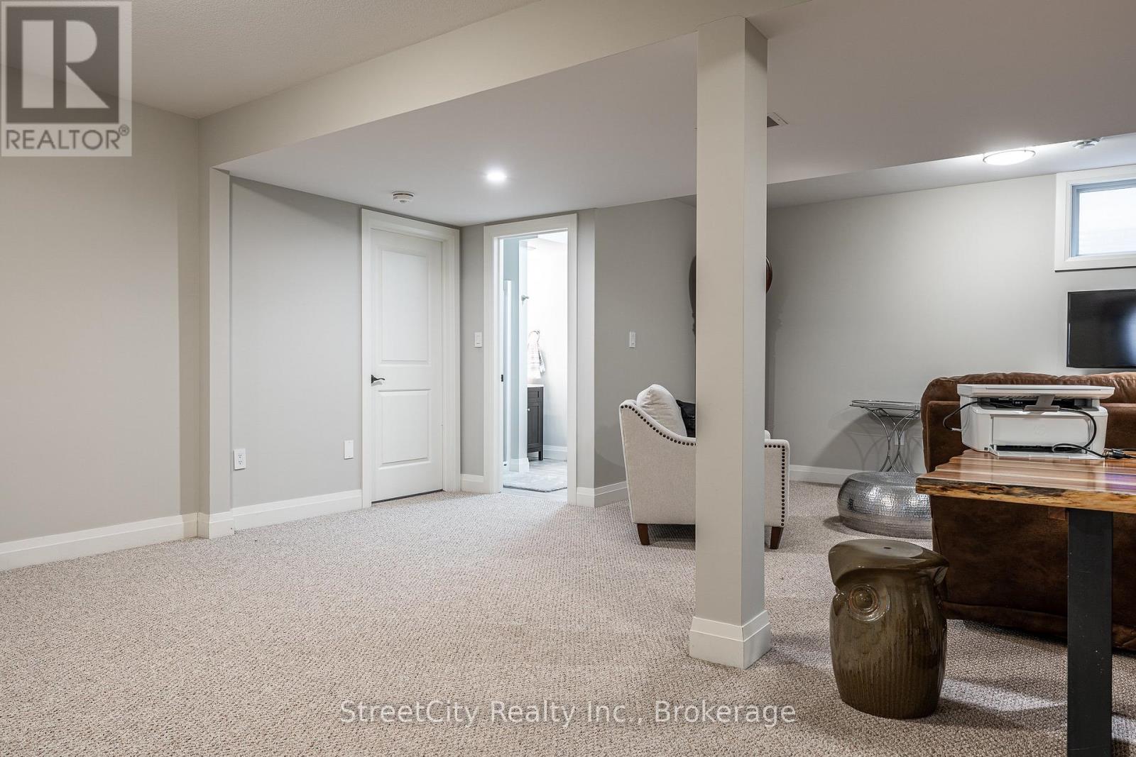 32 Culliton Street, Stratford, Ontario  N5A 0G2 - Photo 35 - X12867154