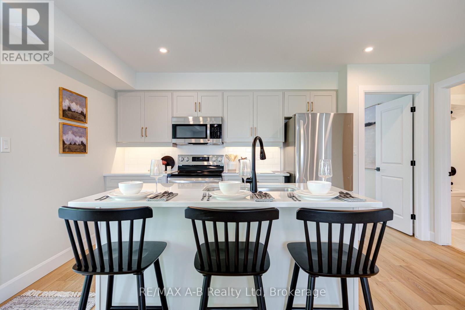 28 - 428 Queen Street W, St. Marys, Ontario  N4X 0C8 - Photo 4 - X12867166