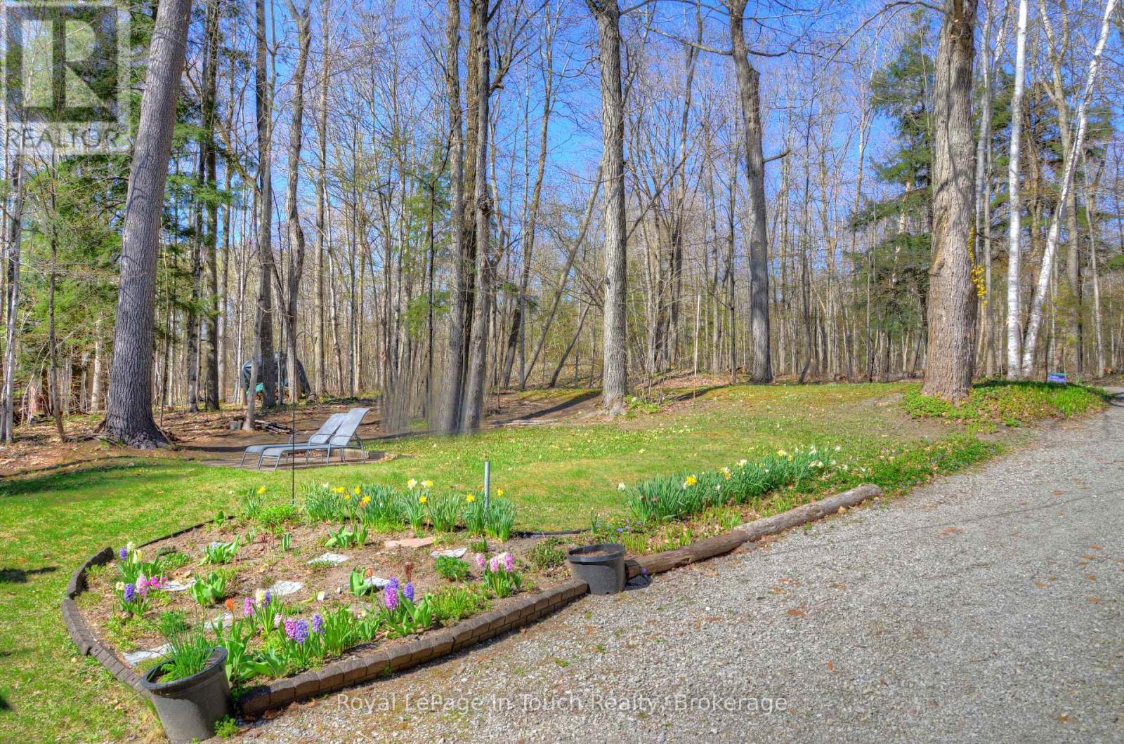 476 Hungry Bay Road E, Georgian Bay (Baxter), Ontario  L0K 1S0 - Photo 10 - X12867180