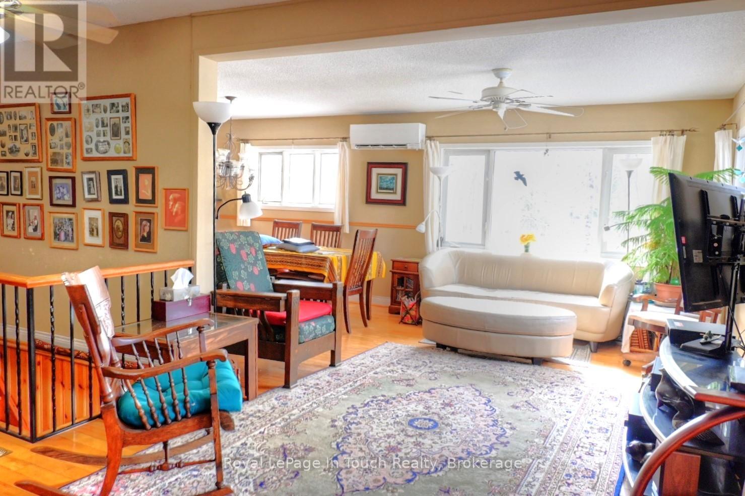 476 Hungry Bay Road E, Georgian Bay (Baxter), Ontario  L0K 1S0 - Photo 23 - X12867180