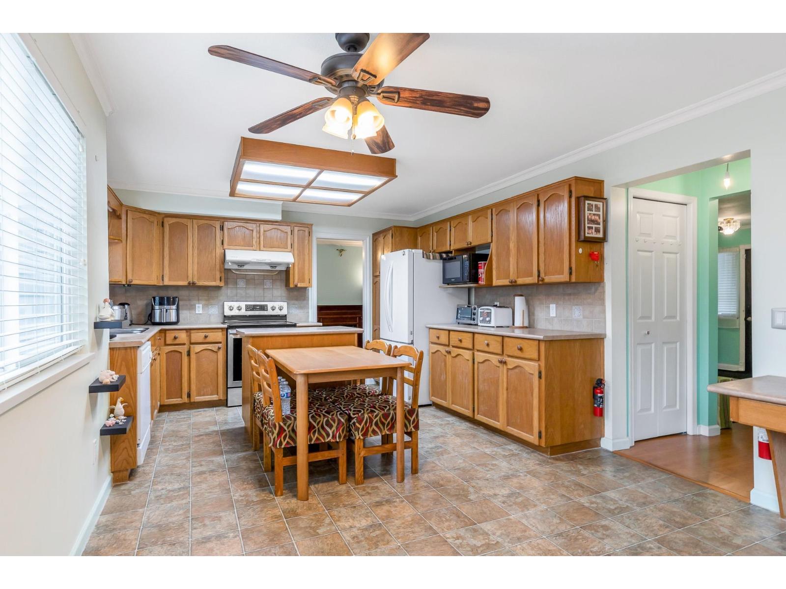 9505 161 Street, Surrey, British Columbia  V4N 2P3 - Photo 6 - R3095266