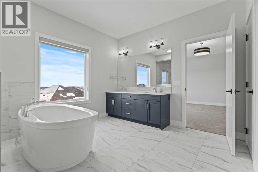 137 Waters Edge Drive, Heritage Pointe, Alberta  T1S 4K6 - Photo 24 - A2291159
