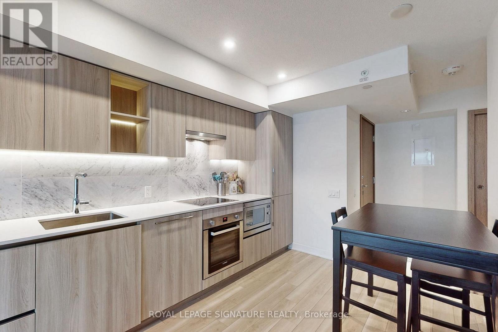 805 - 17 Bathurst Street, Toronto, Ontario  M5V 0N1 - Photo 10 - C12867126