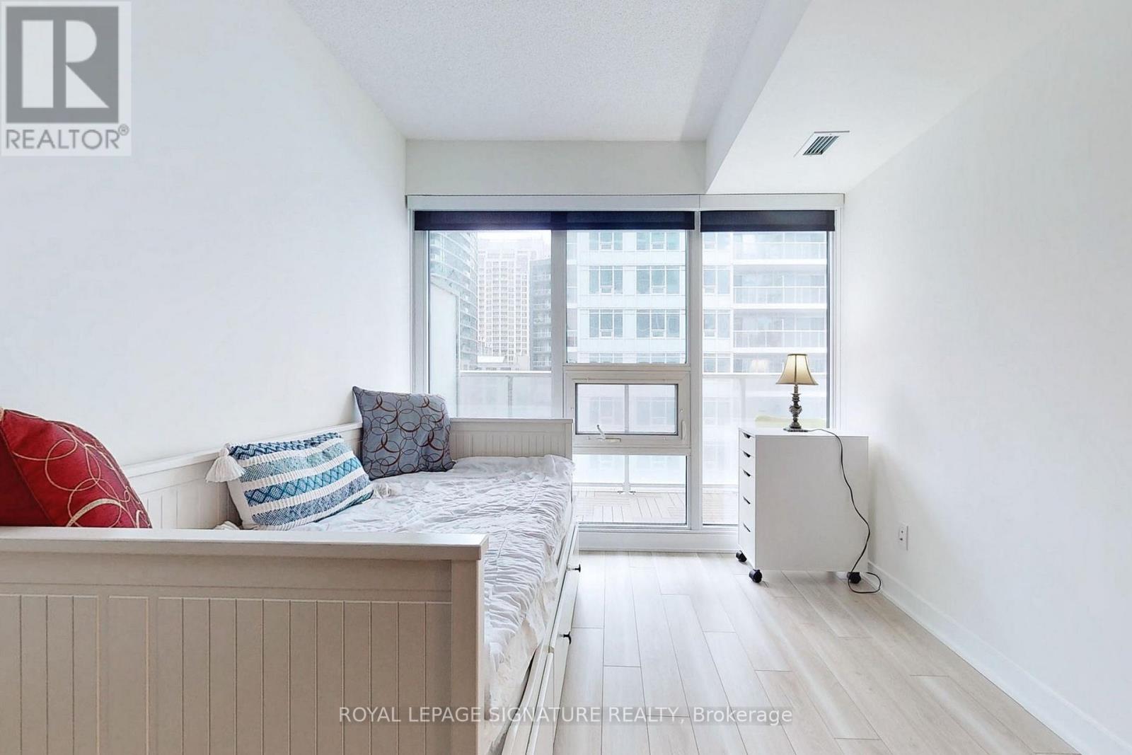 805 - 17 Bathurst Street, Toronto, Ontario  M5V 0N1 - Photo 20 - C12867126